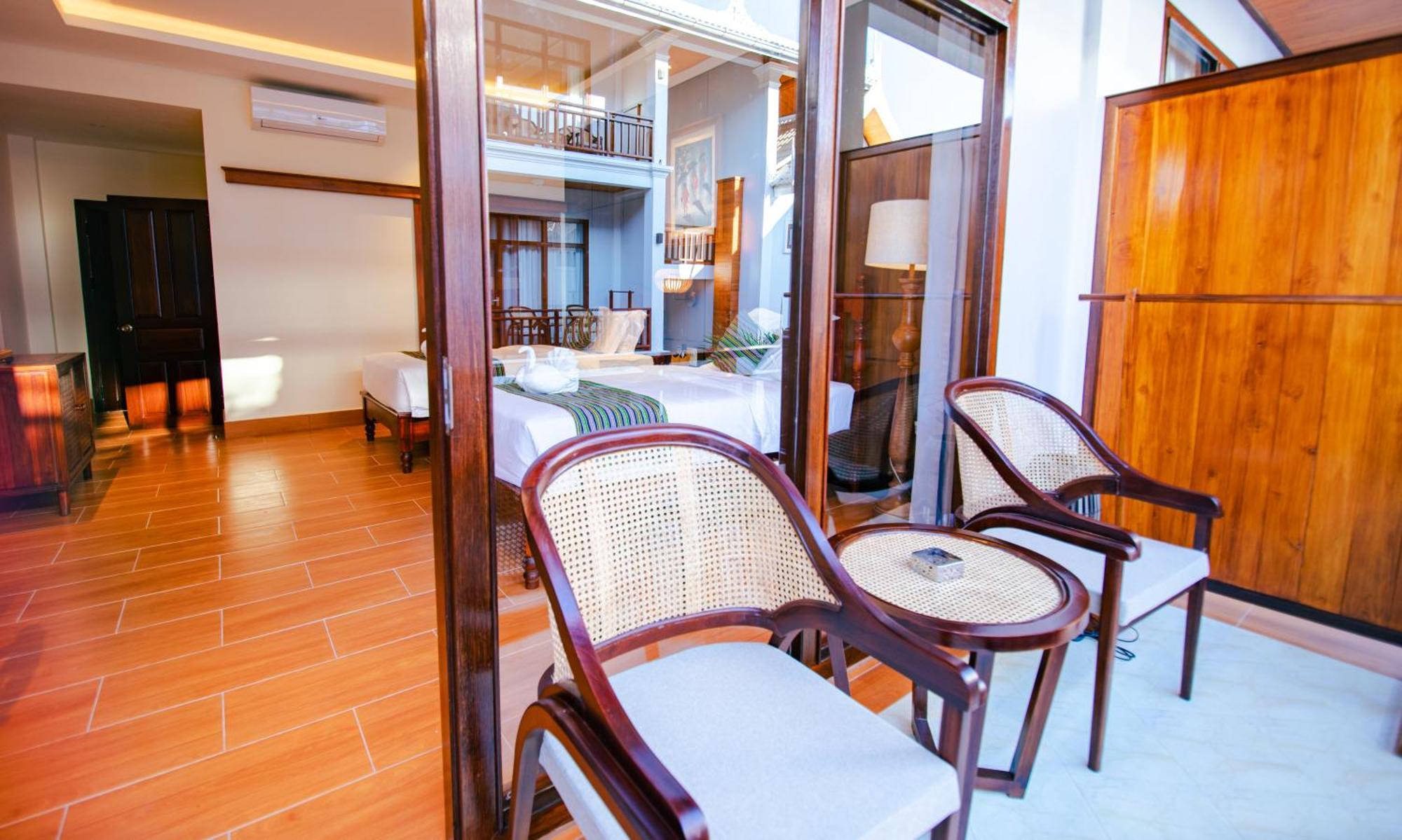 Relaxful Hotel泊岸酒店 Luang Prabang Esterno foto