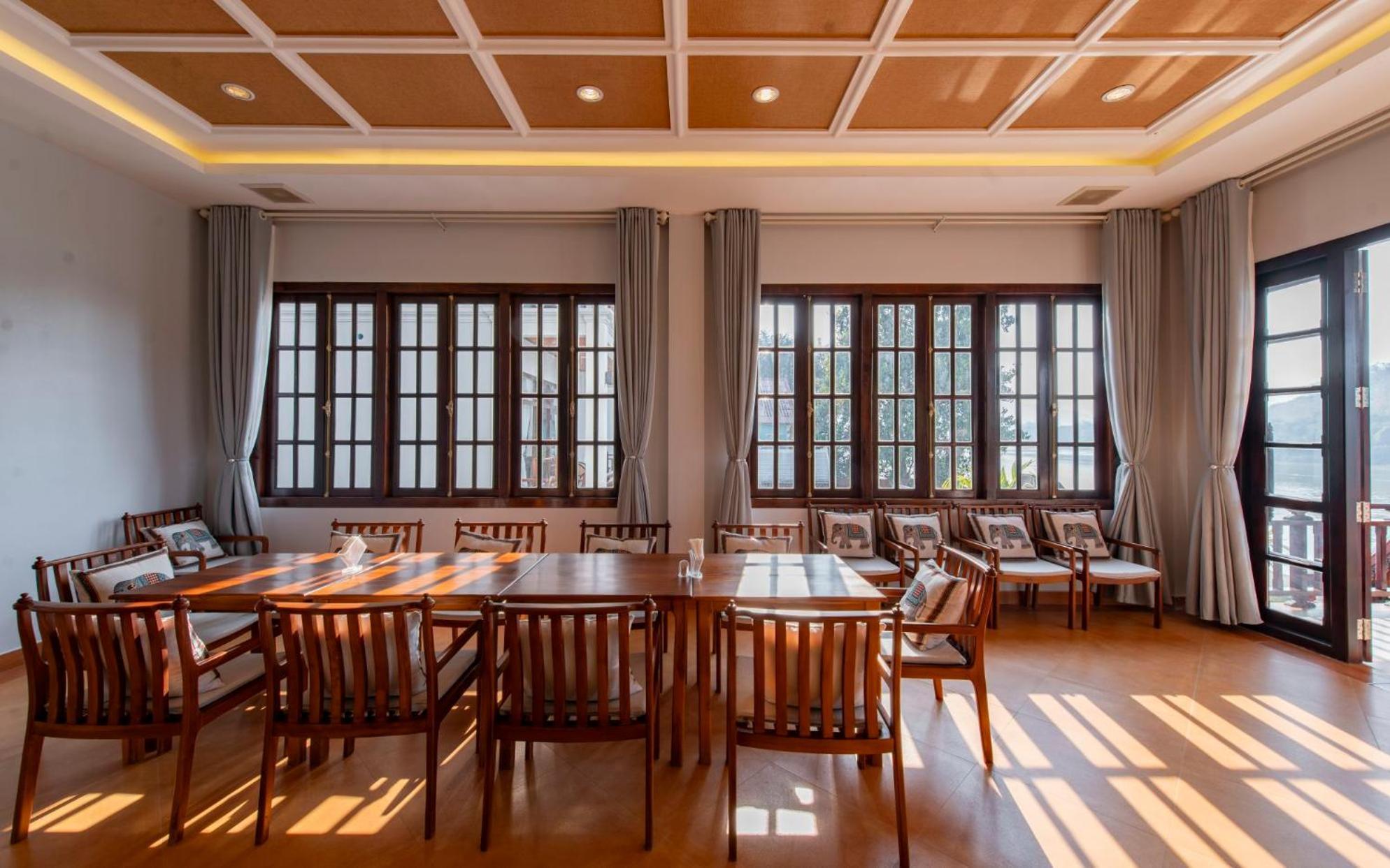 Relaxful Hotel泊岸酒店 Luang Prabang Esterno foto