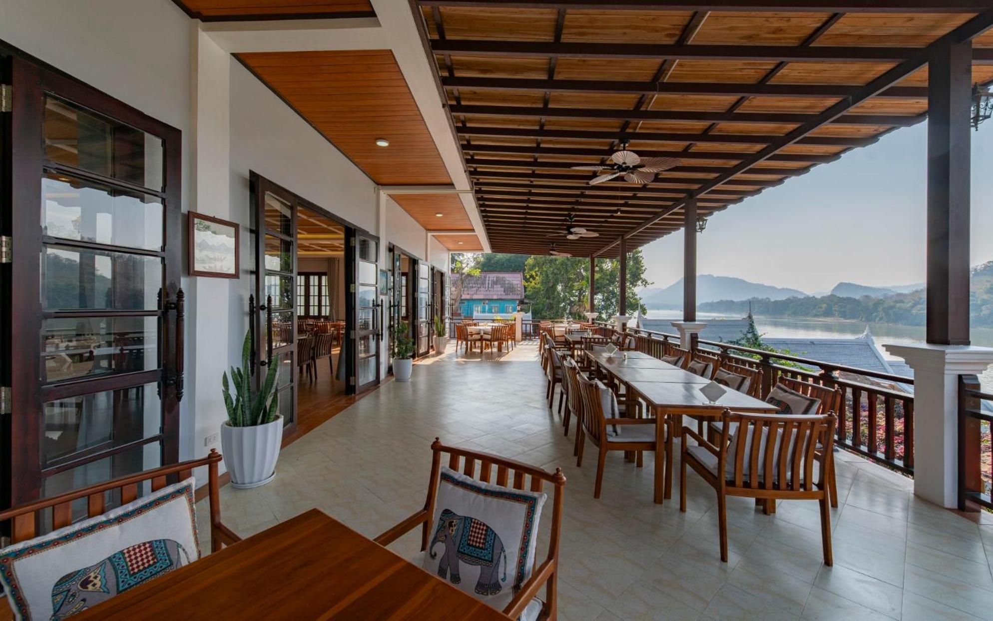 Relaxful Hotel泊岸酒店 Luang Prabang Esterno foto